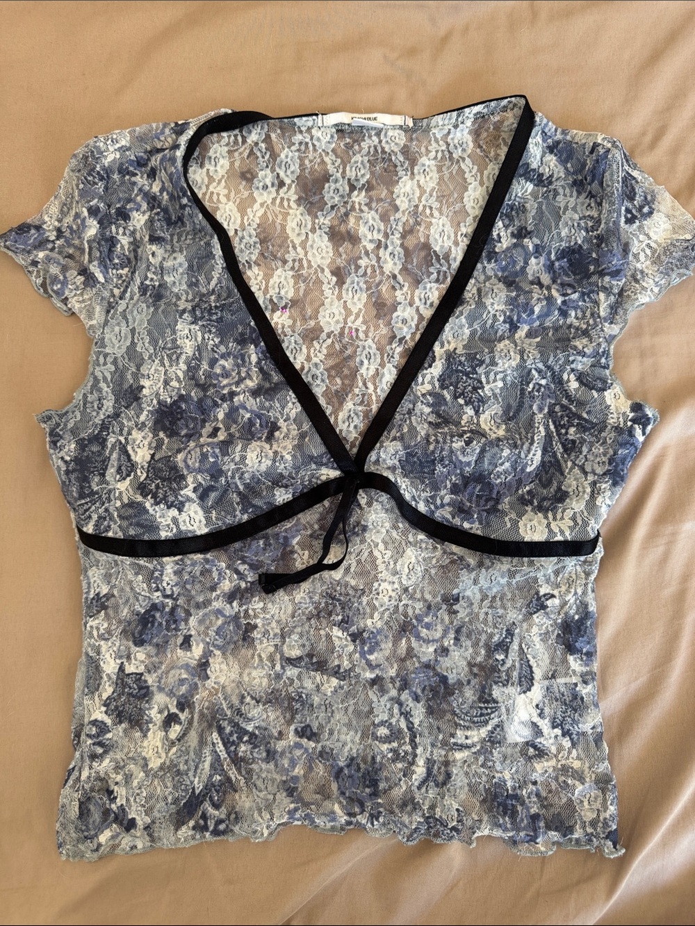 Kimchi Blue Blue and White Lace Tie-Front Crop Top